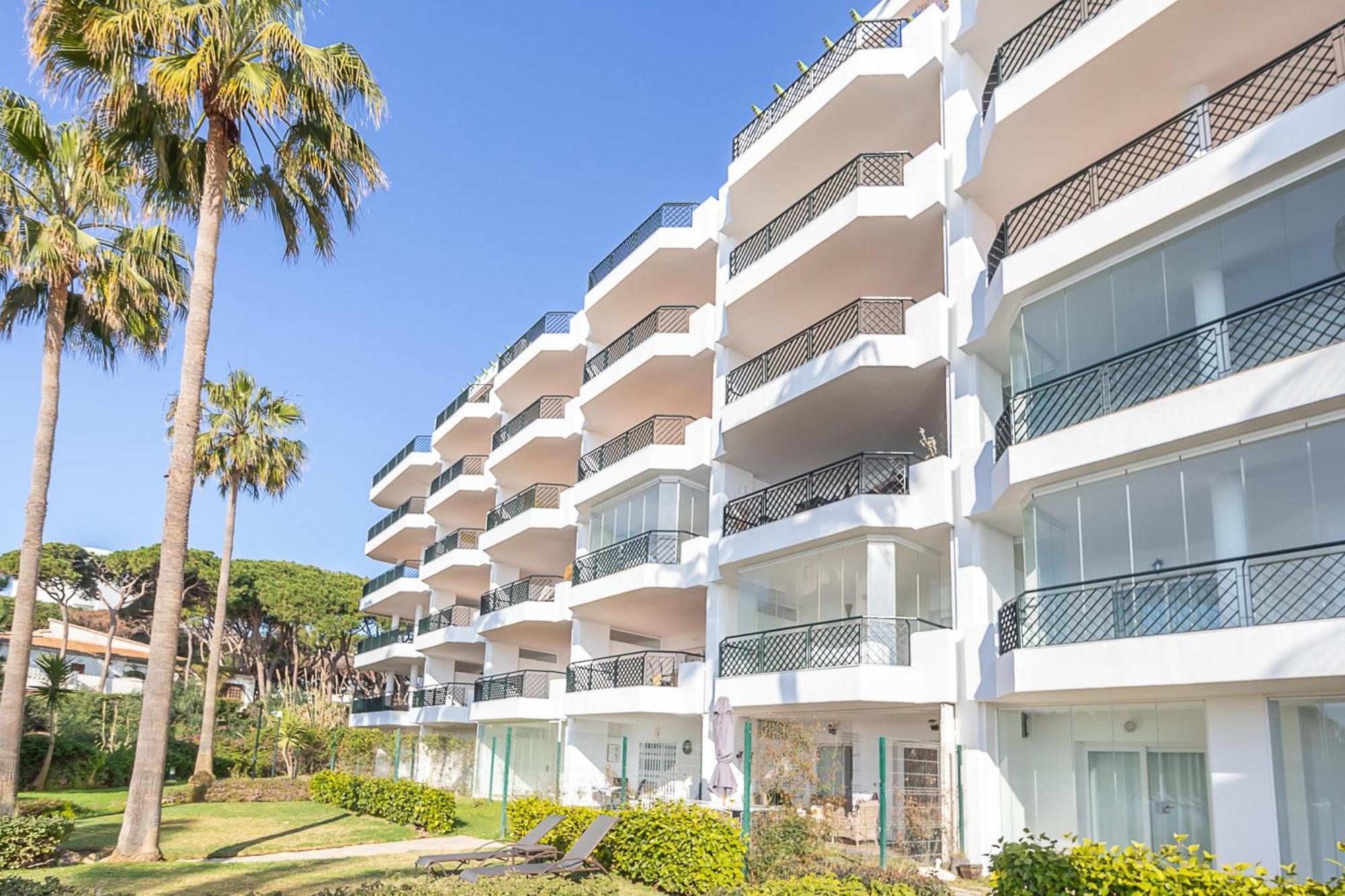 Mi Capricho Beach Front Sea View & Pool - Happy Rentals Sitio de Calahonda Buitenkant foto
