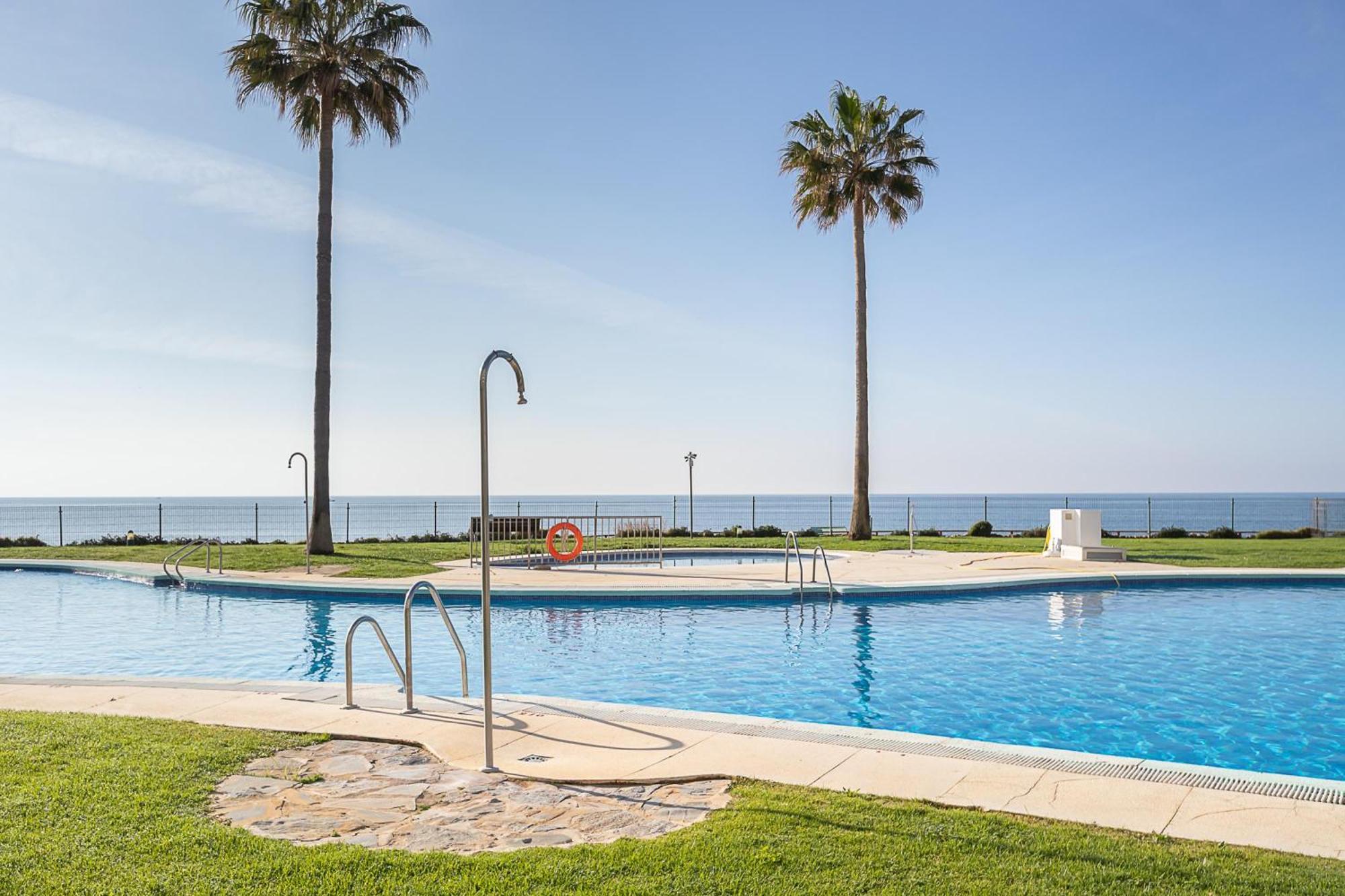Mi Capricho Beach Front Sea View & Pool - Happy Rentals Sitio de Calahonda Buitenkant foto